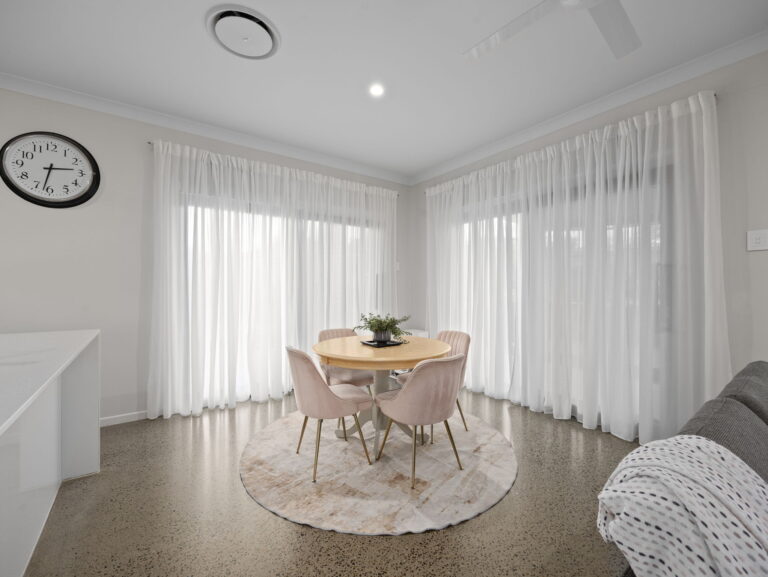 1 Woodward Place, Deebing Heights, QLD 4306