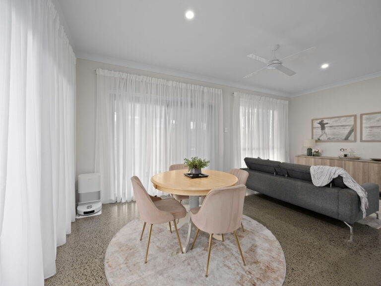 1 Woodward Place, Deebing Heights, QLD 4306