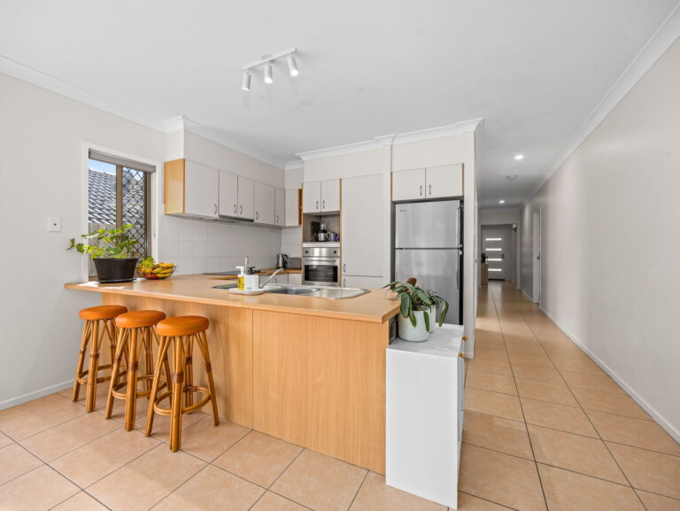 9 Darter Place, Springfield Lakes, QLD 4300