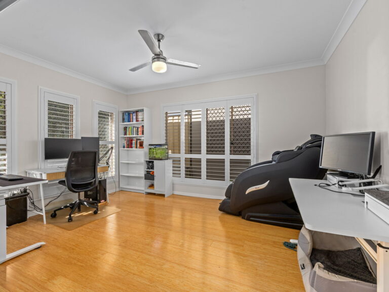 9 Darter Place, Springfield Lakes, QLD 4300