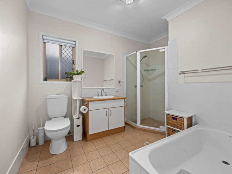 9 Darter Place, Springfield Lakes, QLD 4300