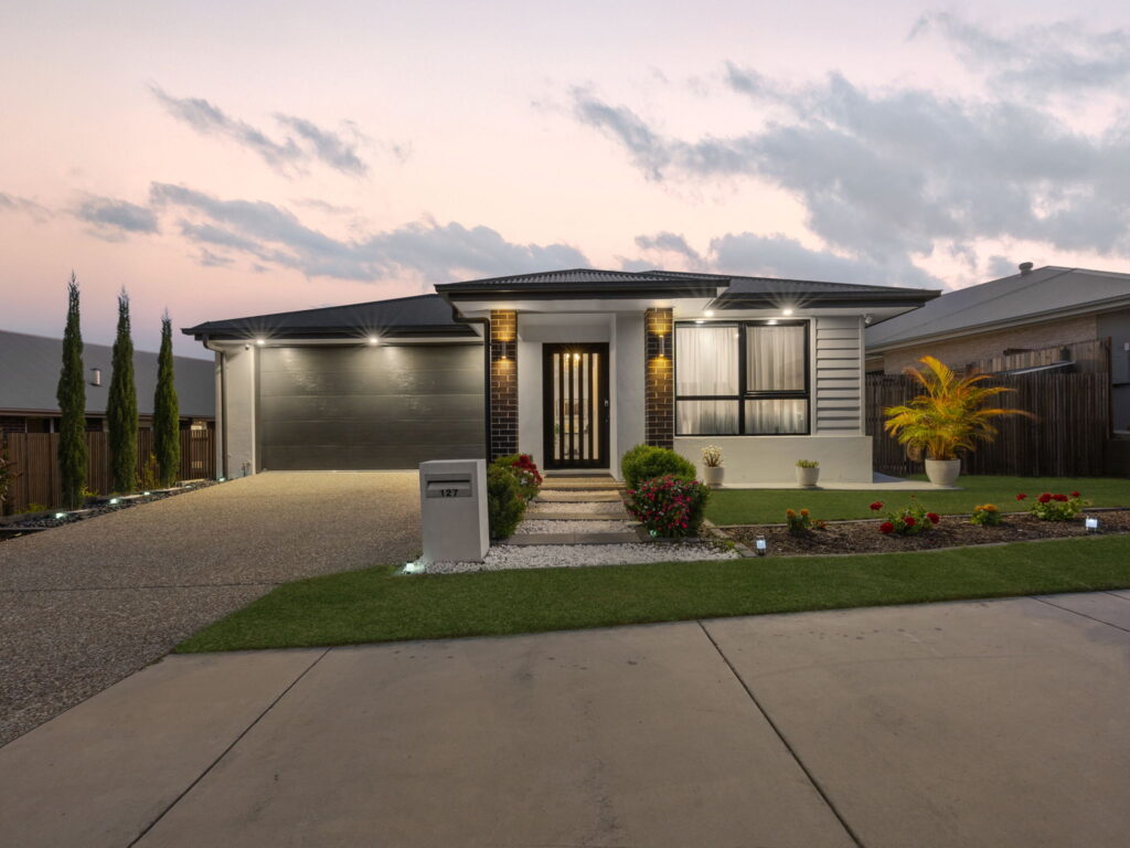 127 Anderson Drive, Greenbank, QLD 4124