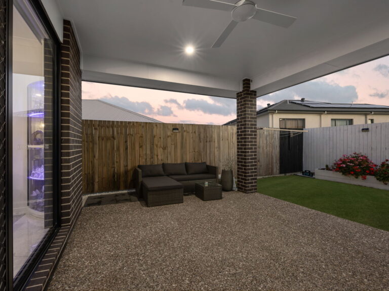127 Anderson Drive, Greenbank, QLD 4124