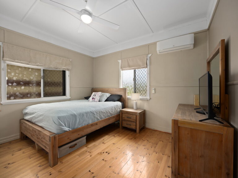 73 Chubb Street, One Mile, QLD 4305