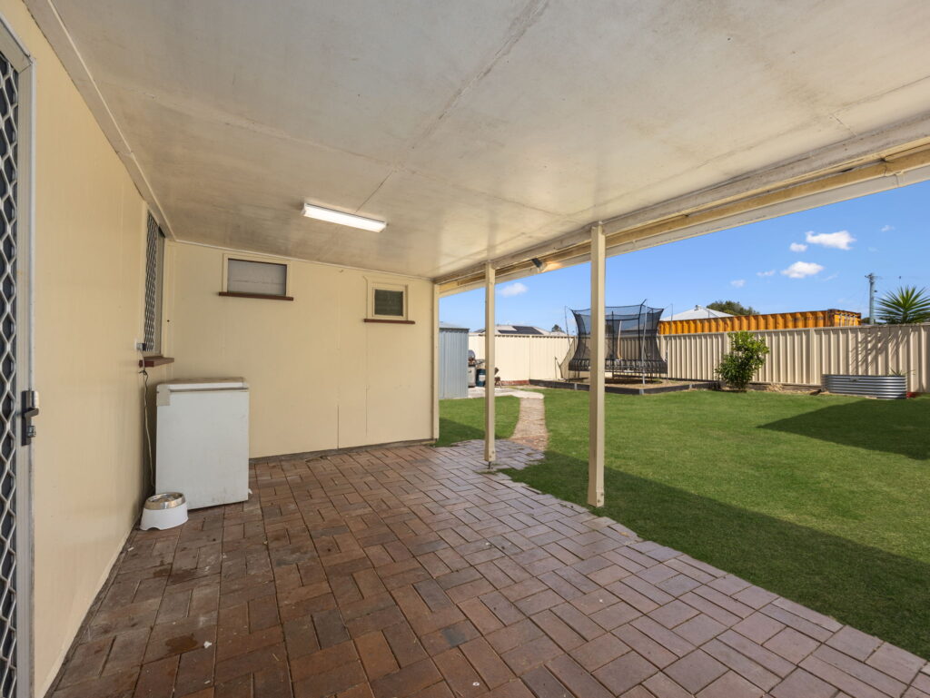 73 Chubb Street, One Mile, QLD 4305