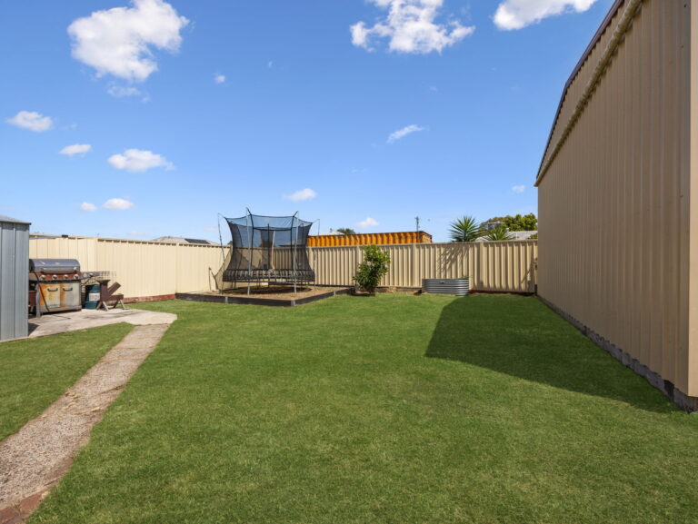 73 Chubb Street, One Mile, QLD 4305