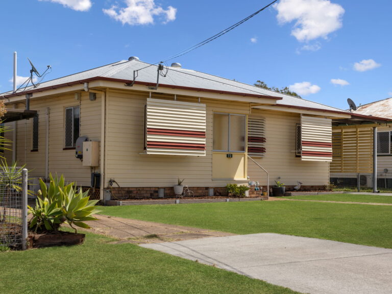 73 Chubb Street, One Mile, QLD 4305