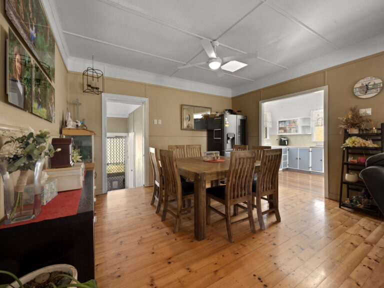 73 Chubb Street, One Mile, QLD 4305