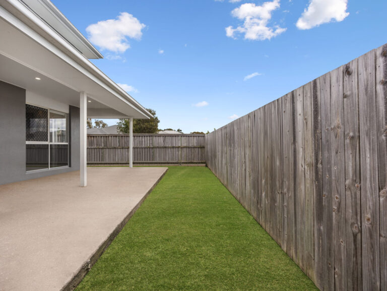 27 Raniga Drive, Bellbird Park, QLD 4300
