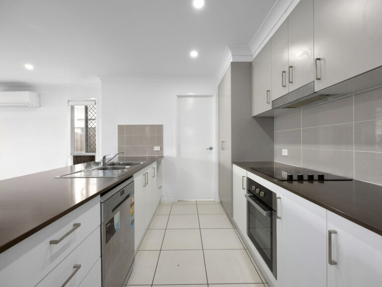 27 Raniga Drive, Bellbird Park, QLD 4300