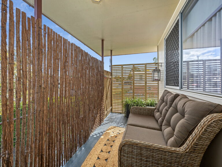 118 Cemetery Road, Raceview, QLD 4305