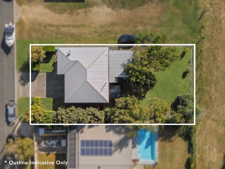 118 Cemetery Road, Raceview, QLD 4305