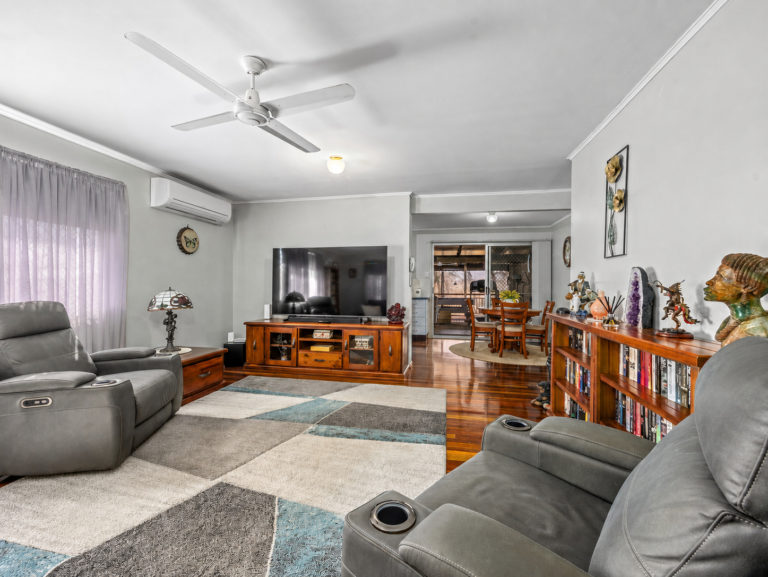118 Cemetery Road, Raceview, QLD 4305