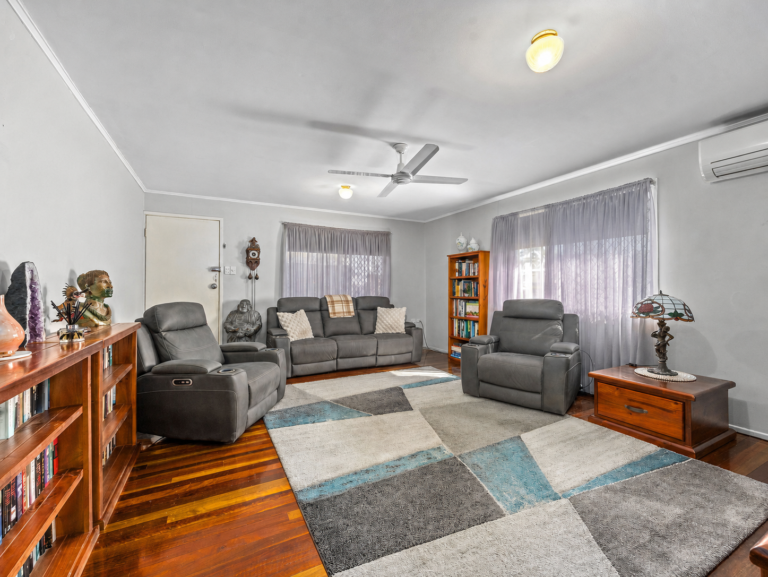 118 Cemetery Road, Raceview, QLD 4305