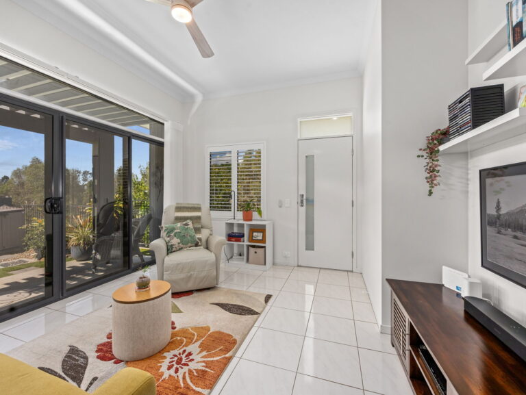 8 Tuckeroo Street, Ripley, QLD 4306