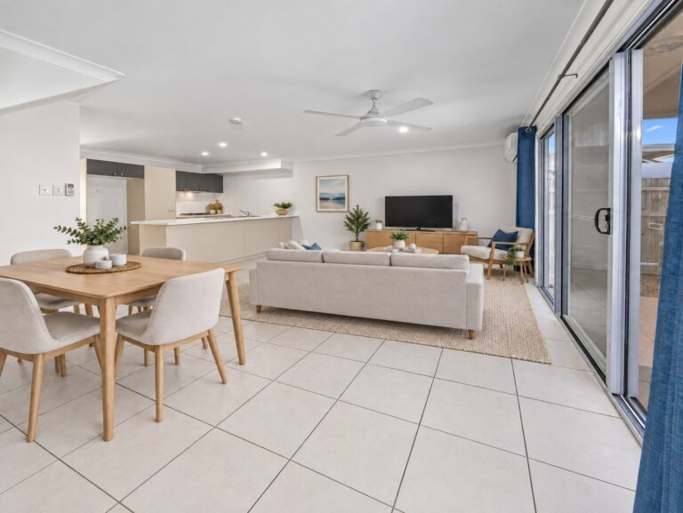 8/108 Cemetery Road, Raceview, QLD 4305