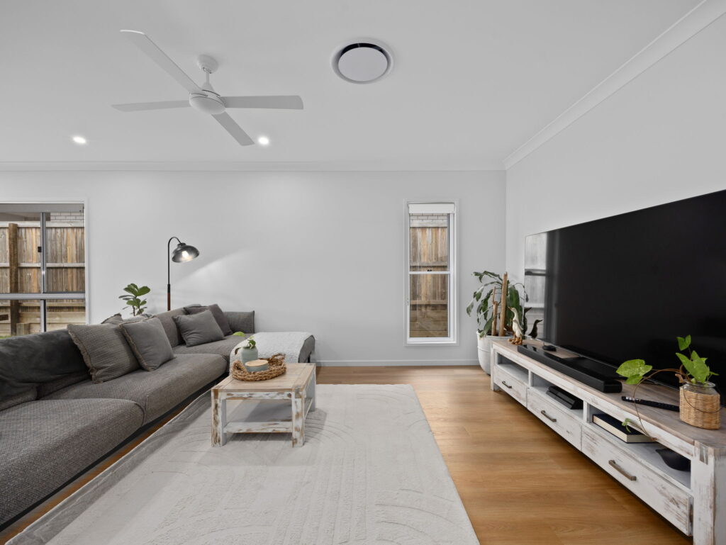 16 Bluff Street, Ripley, QLD 4306