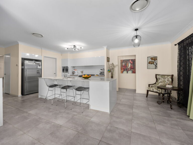 15 Serenity Street, South Ripley, QLD 4306