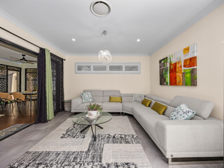 15 Serenity Street, South Ripley, QLD 4306
