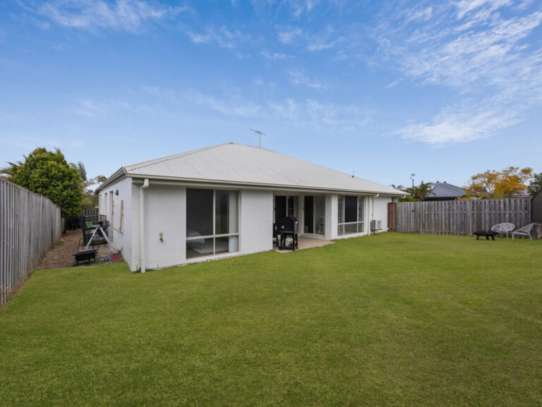 11 Gidran Close, Durack, QLD 4077