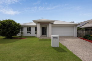 11 Gidran Close, Durack, QLD 4077