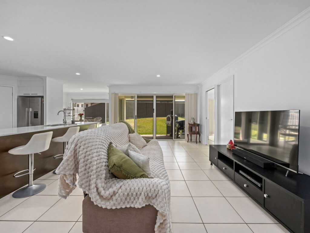 11 Gidran Close, Durack, QLD 4077