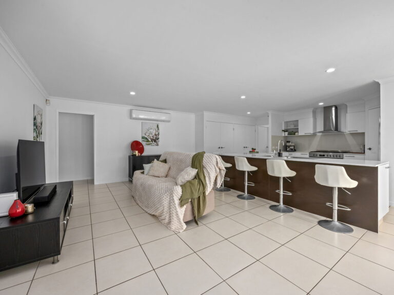 11 Gidran Close, Durack, QLD 4077
