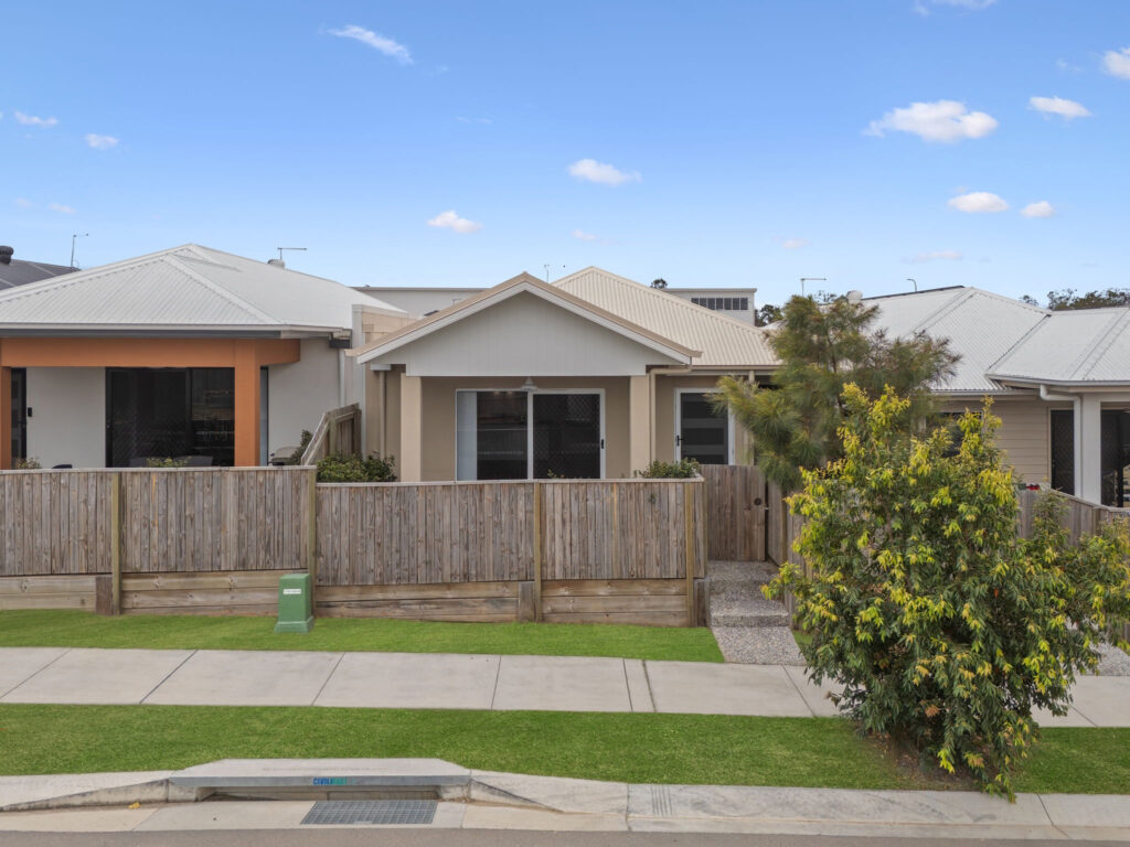 14 Lemon Myrtle Lane, Ripley, QLD 4306