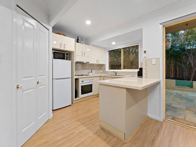 4/10 Gloriana Street, Morningside, QLD 4170
