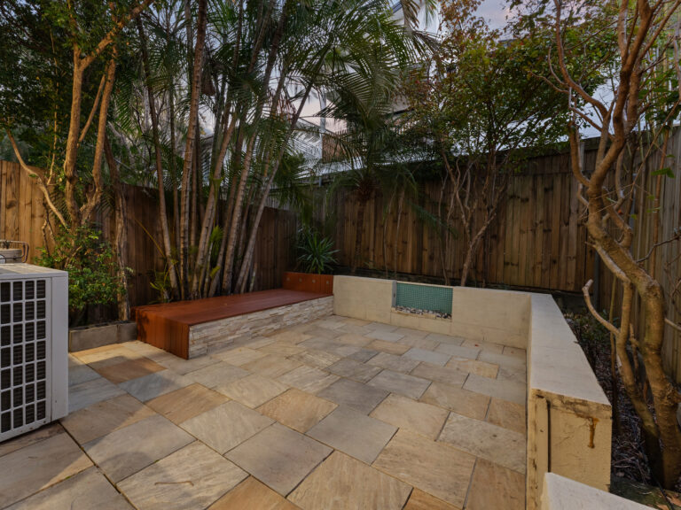 4/10 Gloriana Street, Morningside, QLD 4170