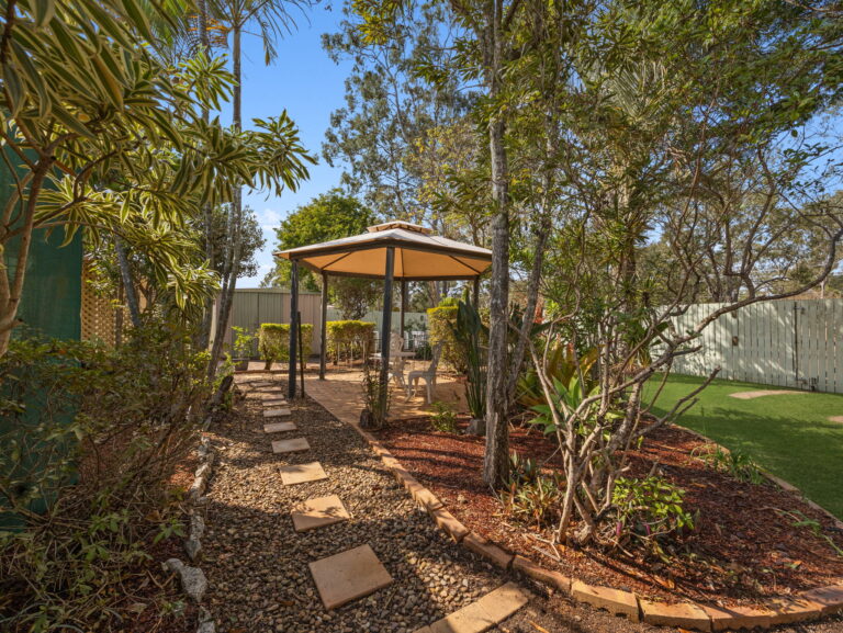 16 Strachan Court, Collingwood Park, QLD 4301