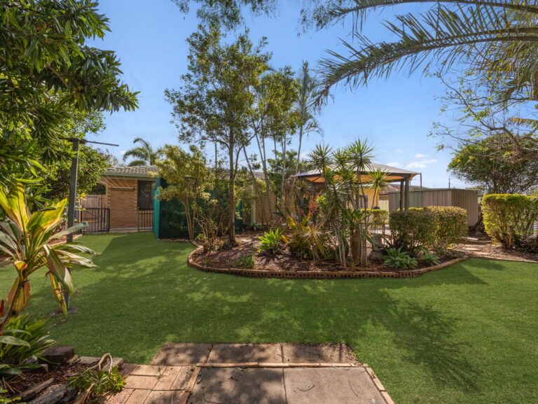 16 Strachan Court, Collingwood Park, QLD 4301