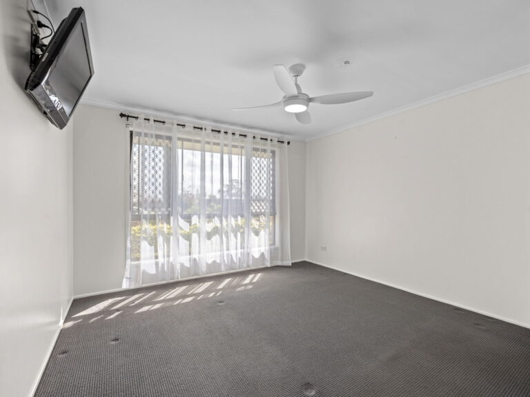 16 Strachan Court, Collingwood Park, QLD 4301