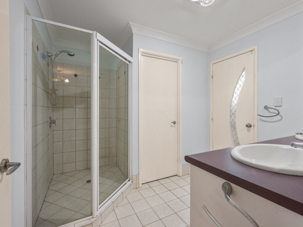 23-25 Diamantina Circle, Karalee, QLD 4306
