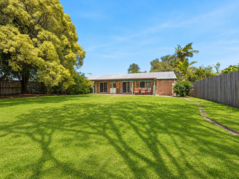 8 Somerfield Street, Redbank Plains, QLD 4301