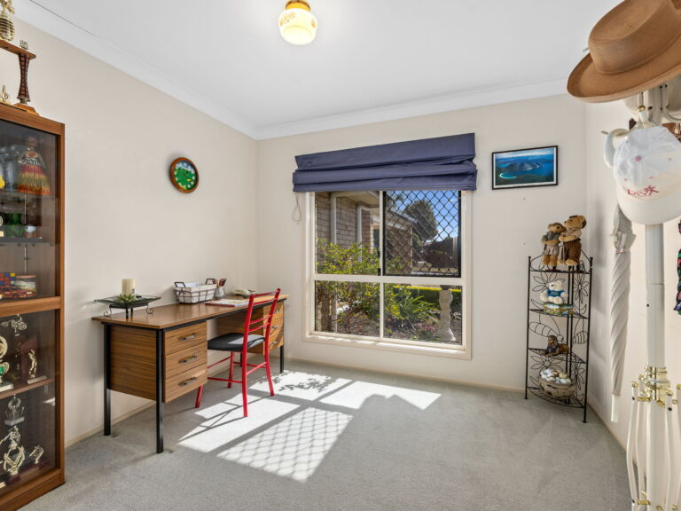 60 Wildey Street, Raceview, QLD 4305