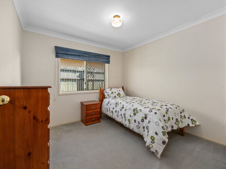 60 Wildey Street, Raceview, QLD 4305