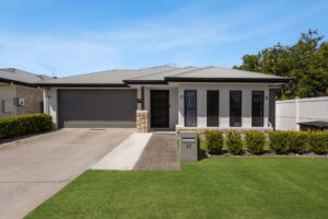 27 Freedom Crescent, South Ripley, QLD 4306
