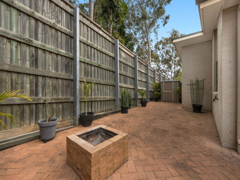 21 Freesia Close, Springfield Lakes, QLD 4300