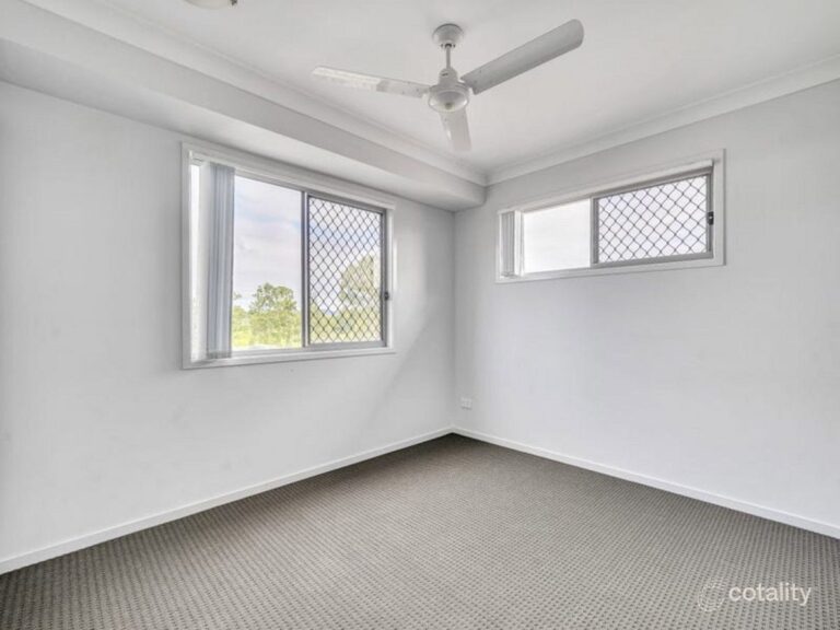 7 Brushbox Street, Ripley, QLD 4306
