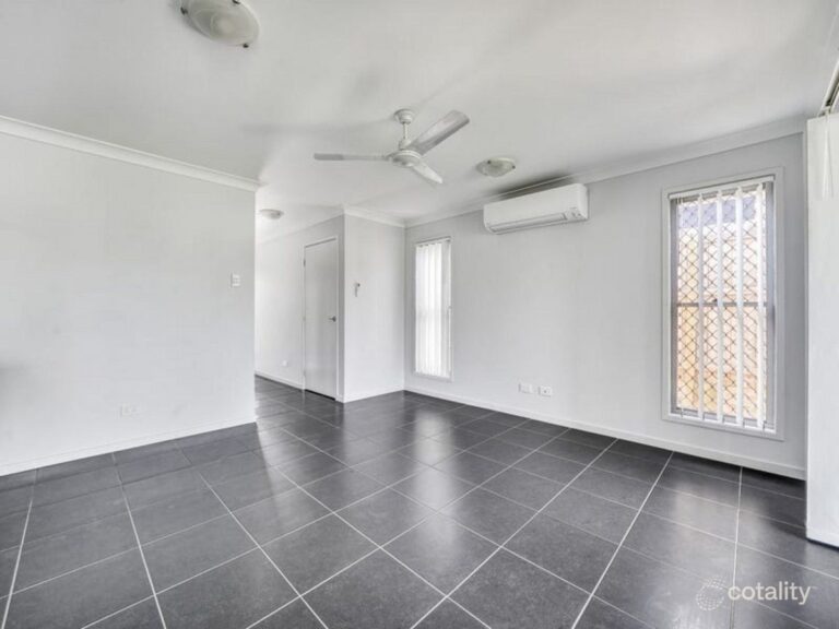 7 Brushbox Street, Ripley, QLD 4306