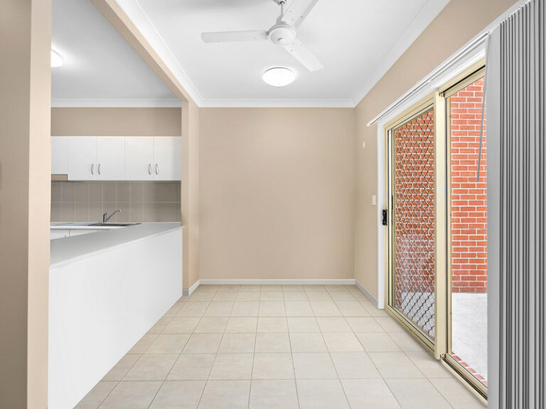 2/191 Warwick Road, Churchill, QLD 4305