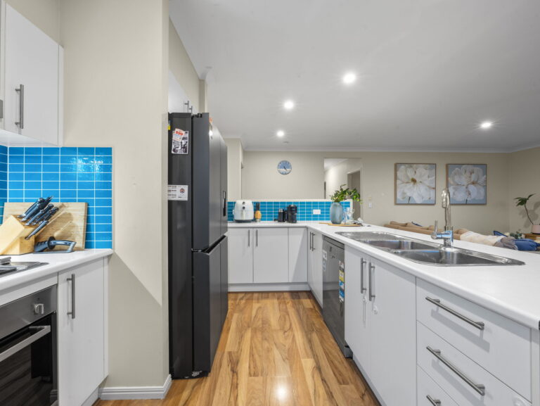 6 Dry Dock Circuit, Springfield Lakes, QLD 4300