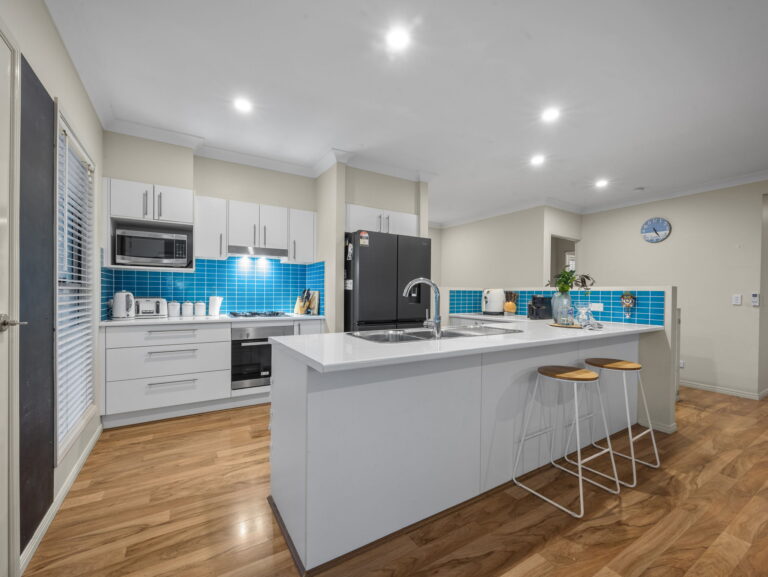 6 Dry Dock Circuit, Springfield Lakes, QLD 4300