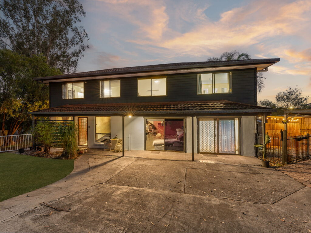 6 Bembridge Court, Bellbird Park, QLD 4300