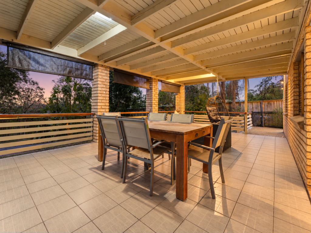 6 Bembridge Court, Bellbird Park, QLD 4300
