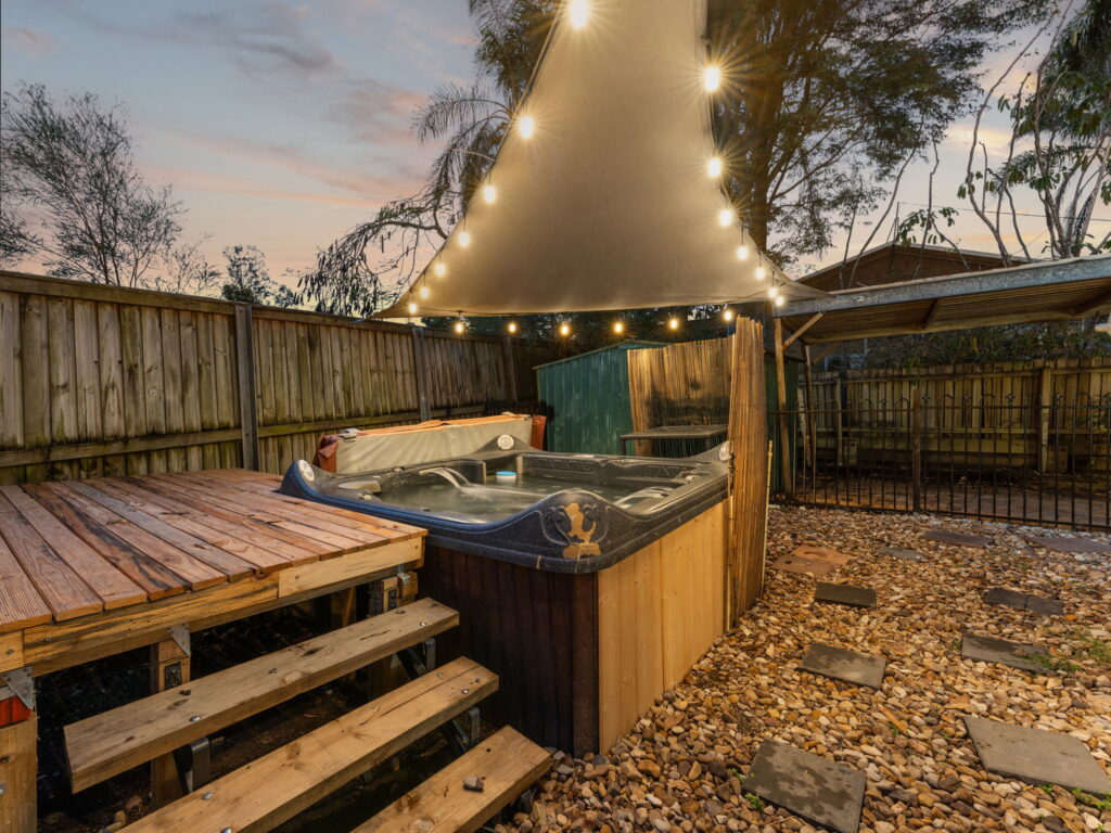 6 Bembridge Court, Bellbird Park, QLD 4300