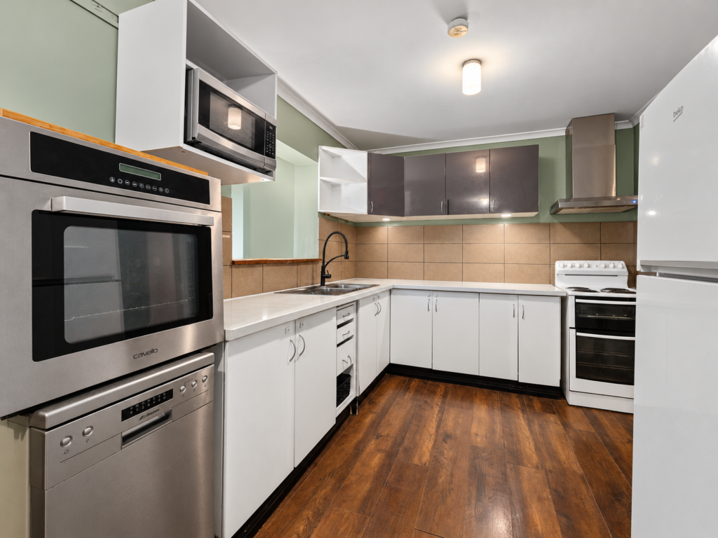 6 Bembridge Court, Bellbird Park, QLD 4300