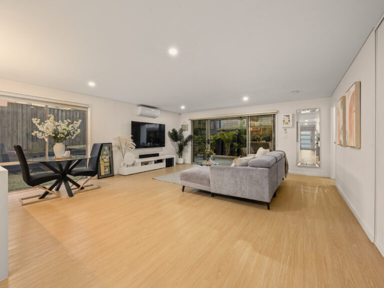 117 Alawoona Street, Redbank Plains, QLD 4301