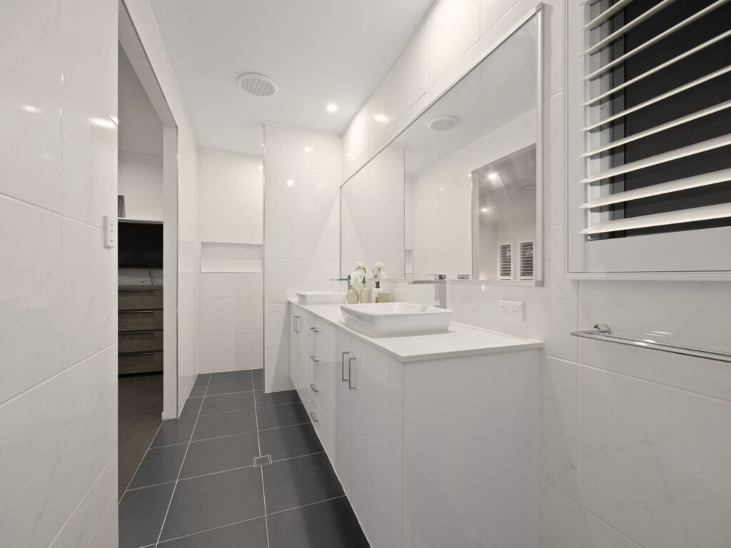 70 Crest Ridge Parade, Brookwater, QLD 4300